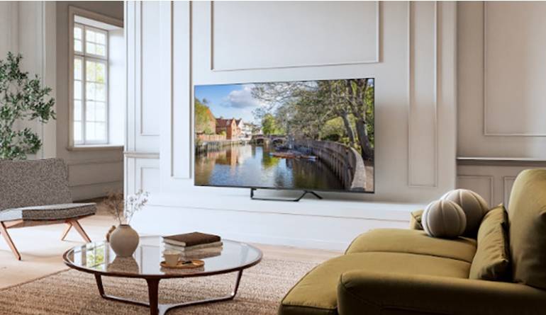TV Ab Frühsommer: Mini-LED-TV-Flaggschiff W95B von Panasonic mit integriertem Fire TV - News, Bild 1