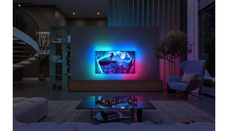 TV Bis 15. August: Bei Kauf von Ambilight-TV gibts Tickets für FC Barcelona, Disney+ Jahresabos und Sachpreise - News, Bild 1