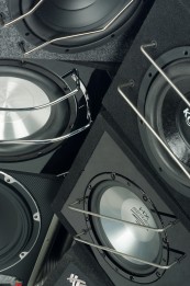 Car-Hifi Subwoofer Gehäuse: 6 Geh&auml;usesubwoofer im Vergleich, Bild 1
