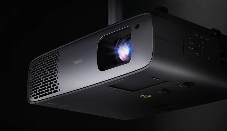 Beamer BenQ W4000i im Test, Bild 1